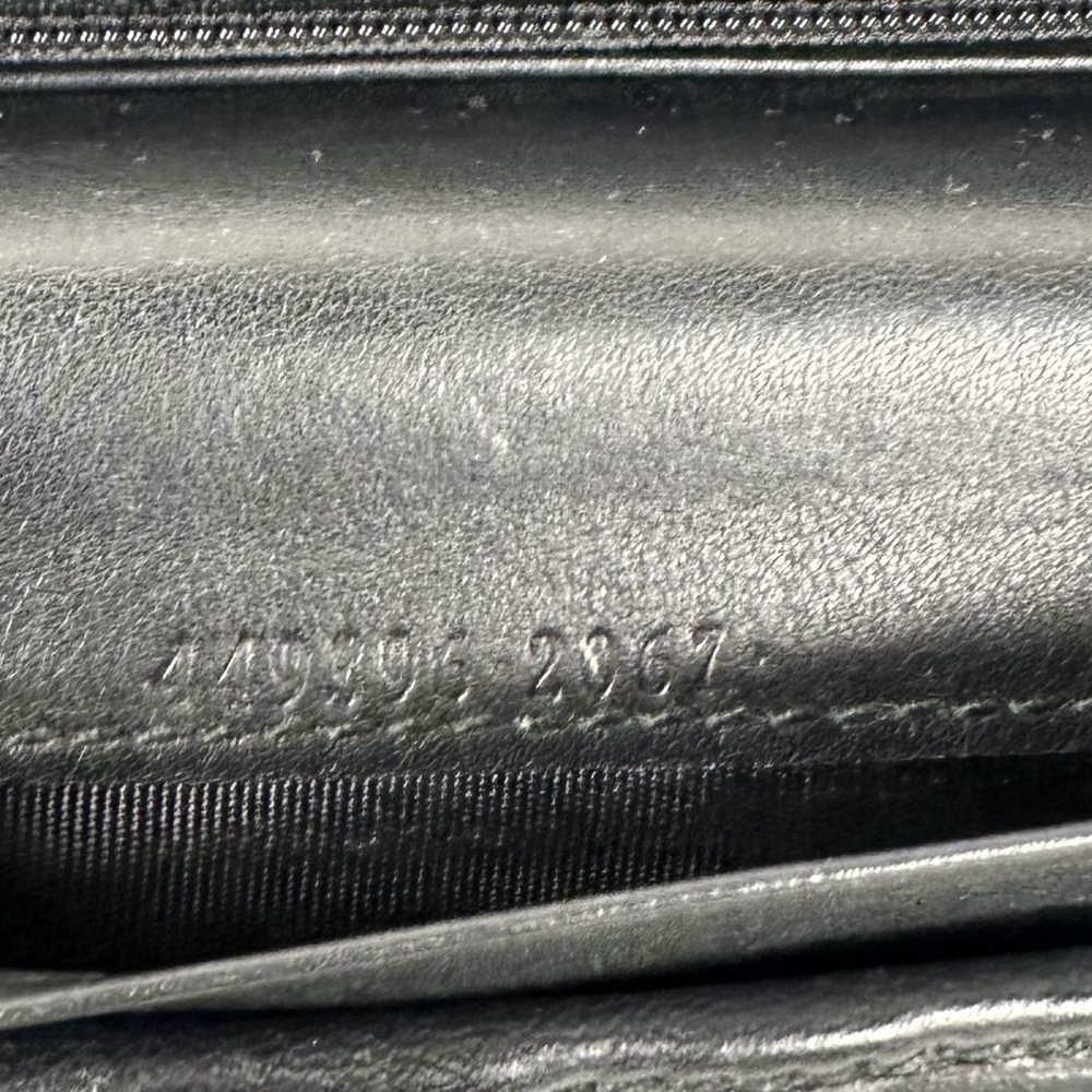 GUCCI Guccissima GG Embossed Leather Continental Wallet in black - Picture 13 of 13